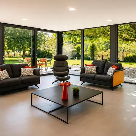 Villa 8 Personnes Avec Piscine Chauffée, Jardin De 6000 M2, 25mn De Lyon Sainte-Euphémie