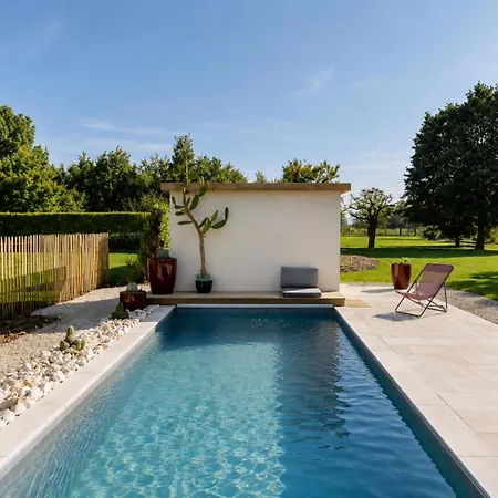 Villa 8 Personnes Avec Piscine Chauffée, Jardin De 6000 M2, 25mn De Lyon Sainte-Euphémie
